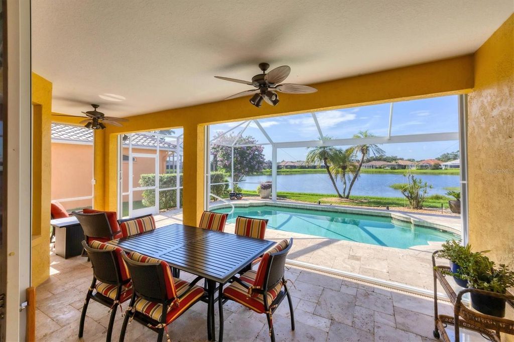 Image 14 of property listing at 1620 SAN SILVESTRO DRIVE, Venice, FL 34285
