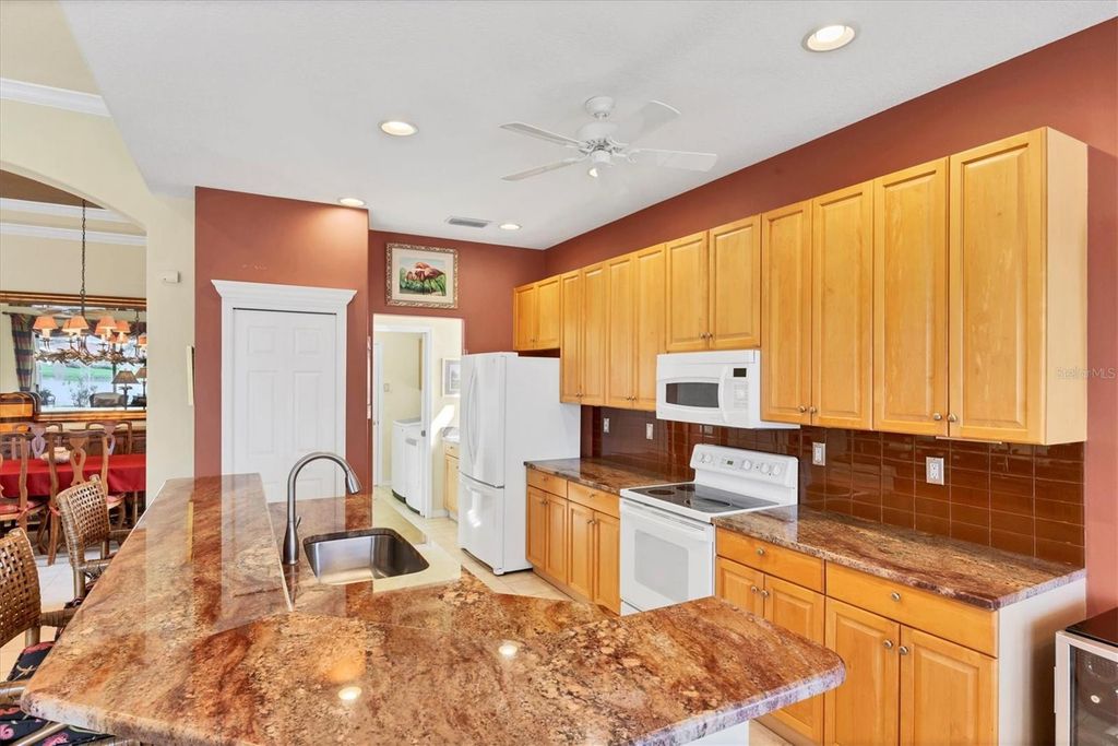 Image 38 of property listing at 1620 SAN SILVESTRO DRIVE, Venice, FL 34285