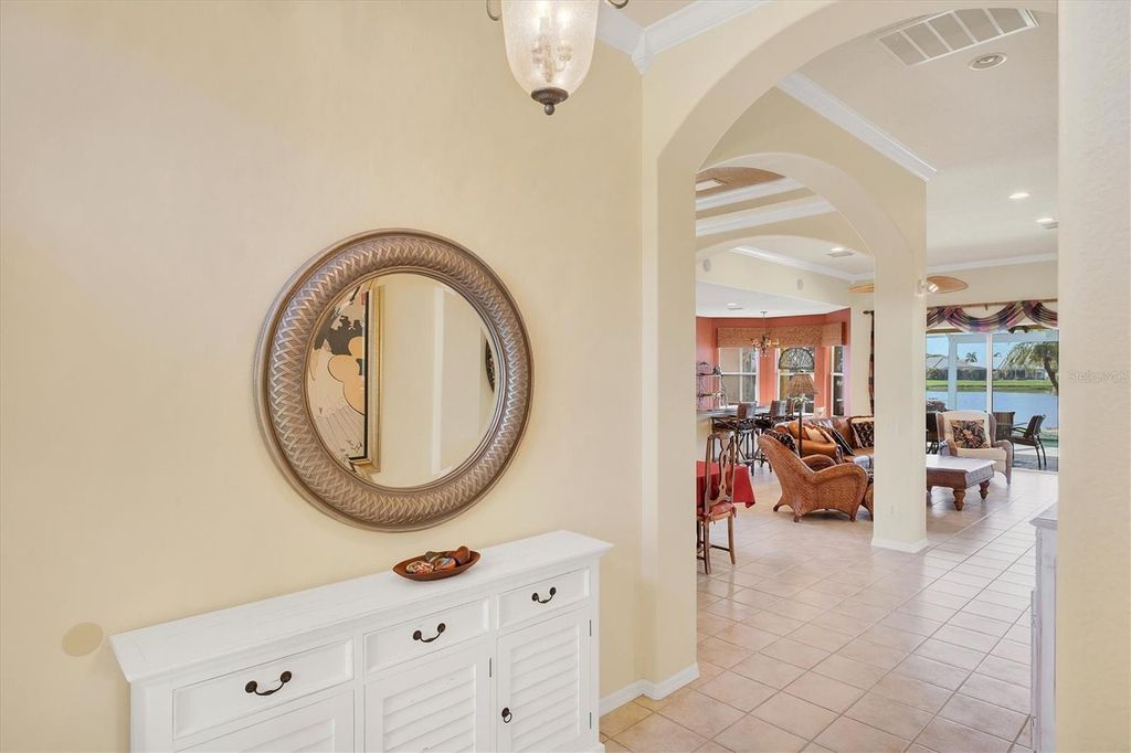 Image 6 of property listing at 1620 SAN SILVESTRO DRIVE, Venice, FL 34285