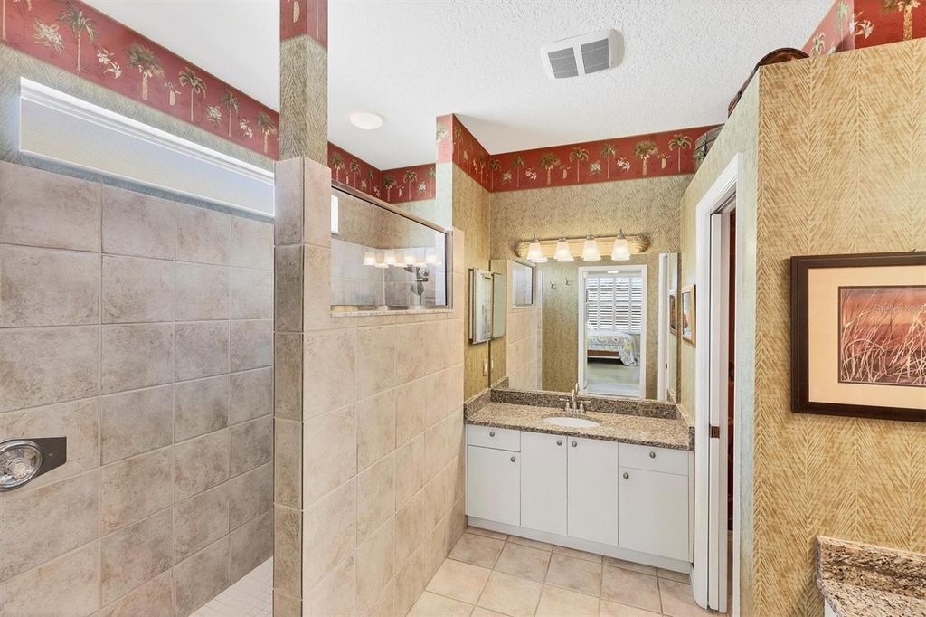 Image 53 of property listing at 1620 SAN SILVESTRO DRIVE, Venice, FL 34285