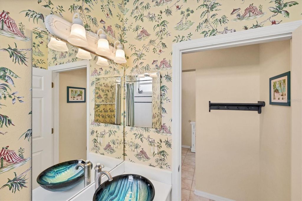 Image 59 of property listing at 1620 SAN SILVESTRO DRIVE, Venice, FL 34285