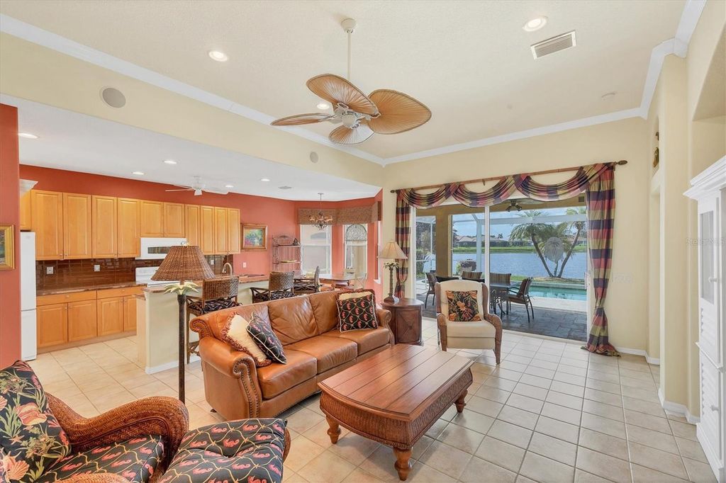 Image 8 of property listing at 1620 SAN SILVESTRO DRIVE, Venice, FL 34285