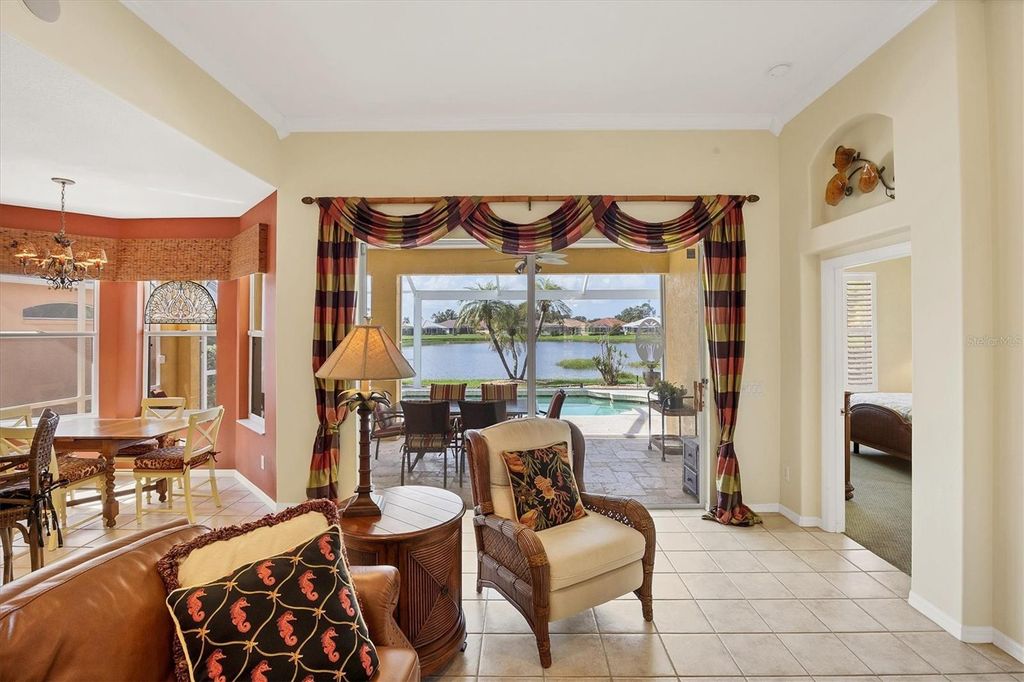 Image 9 of property listing at 1620 SAN SILVESTRO DRIVE, Venice, FL 34285