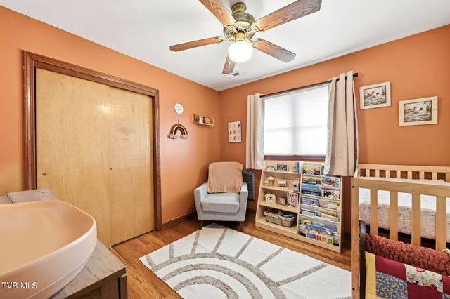 110 Taylortown Road, Johnson City, TN 37601