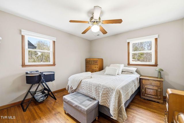 110 Taylortown Road, Johnson City, TN 37601