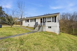110 Taylortown Road, Johnson City, TN 37601