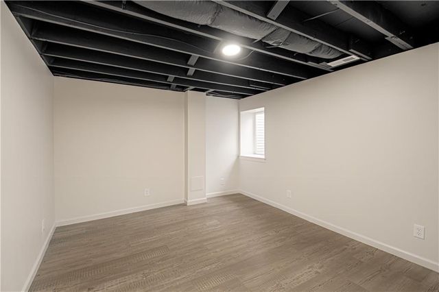 13917 Falkirk Circle, Grandview, MO 64030