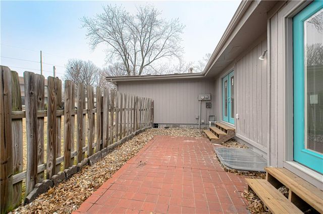 13917 Falkirk Circle, Grandview, MO 64030