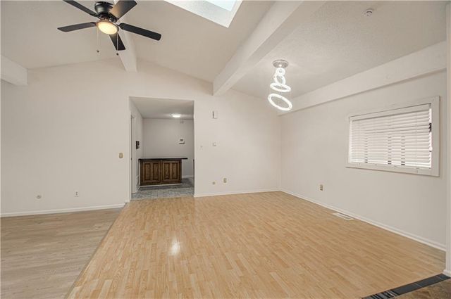 13917 Falkirk Circle, Grandview, MO 64030