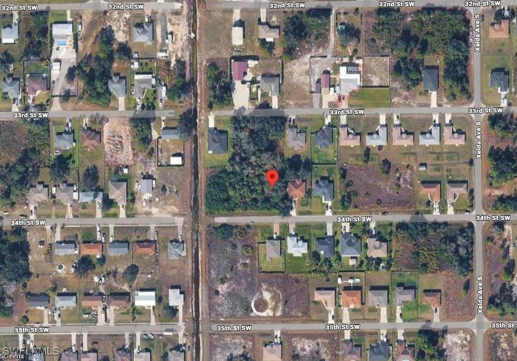 3814 34th ST SW, Lehigh Acres, FL 33976