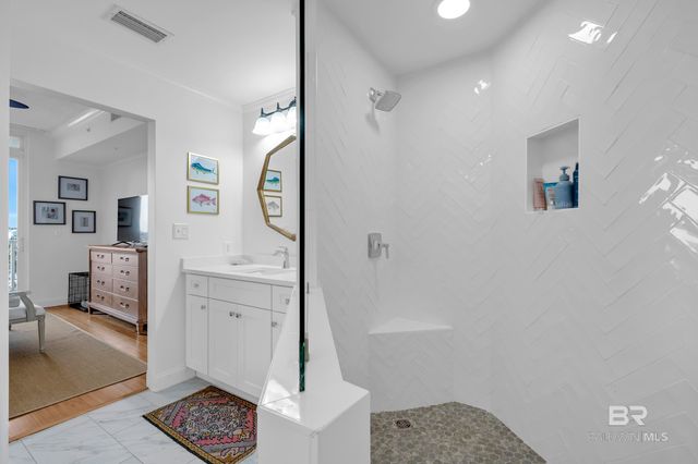 27405 Polaris Street 204, Orange Beach, AL 36561