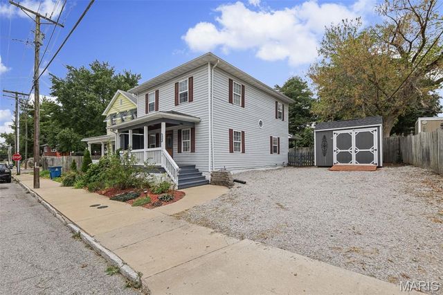 810 Liberty Street, Alton, IL 62002