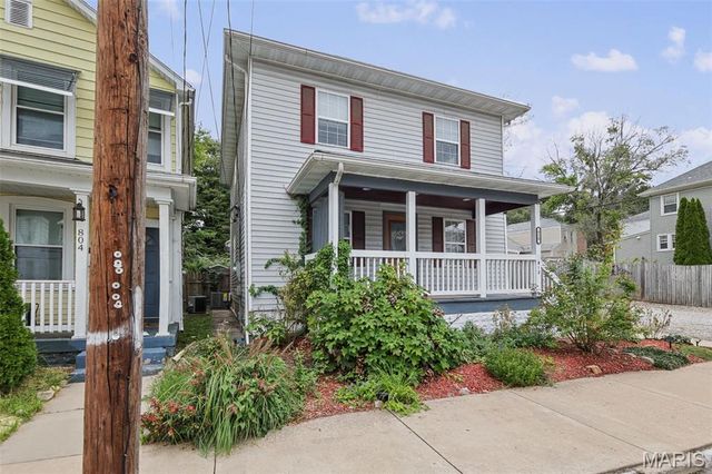 810 Liberty Street, Alton, IL 62002