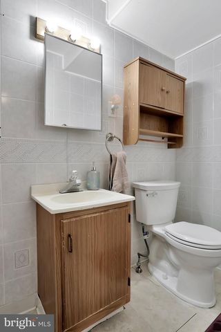 213 BELVIEW AVE, Hagerstown, MD 21742