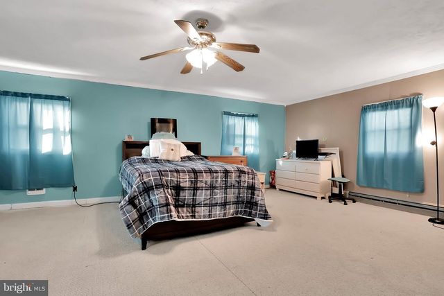 213 BELVIEW AVE, Hagerstown, MD 21742