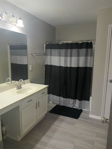 6732 Geyser Trail, Watauga, TX 76137