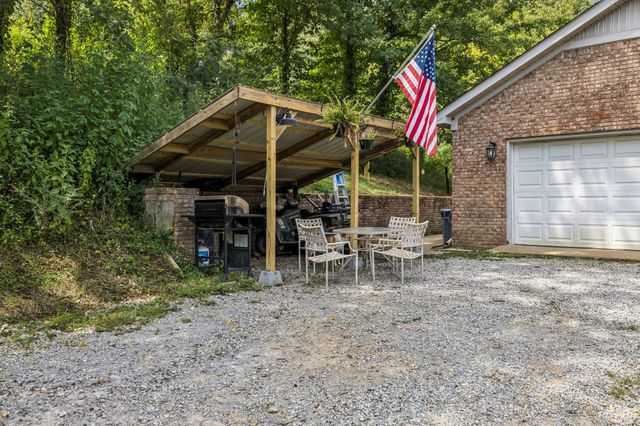 4951 Weakley Creek Rd, Lawrenceburg, TN 38464