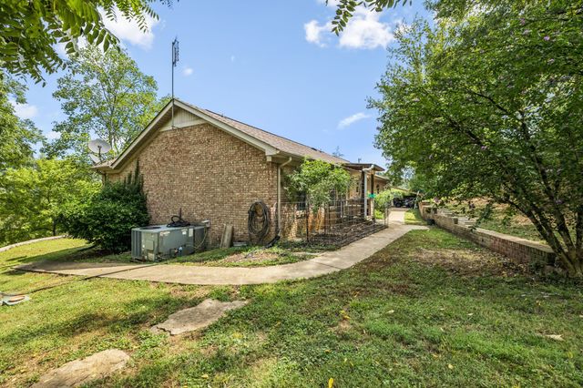 4951 Weakley Creek Rd, Lawrenceburg, TN 38464