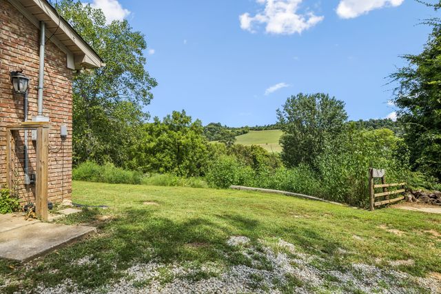 4951 Weakley Creek Rd, Lawrenceburg, TN 38464
