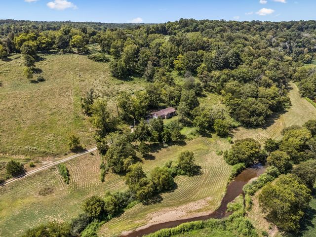 4951 Weakley Creek Rd, Lawrenceburg, TN 38464