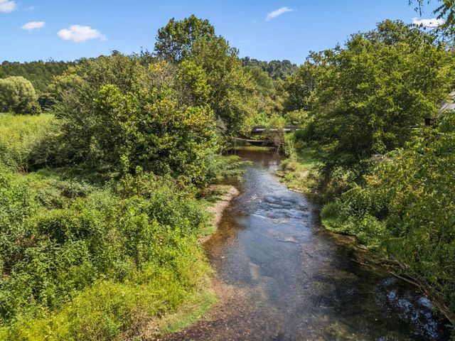 4951 Weakley Creek Rd, Lawrenceburg, TN 38464