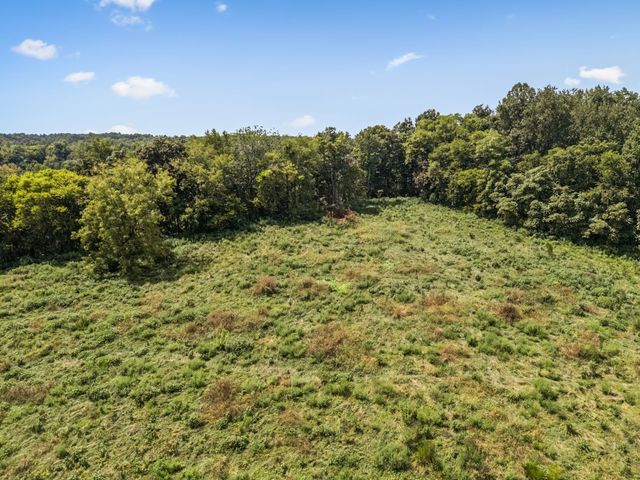 4951 Weakley Creek Rd, Lawrenceburg, TN 38464