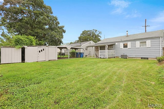 2 Briarcliff Drive, Granite City, IL 62040
