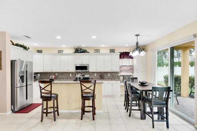 9161 Dupont Place, Wellington, FL 33414