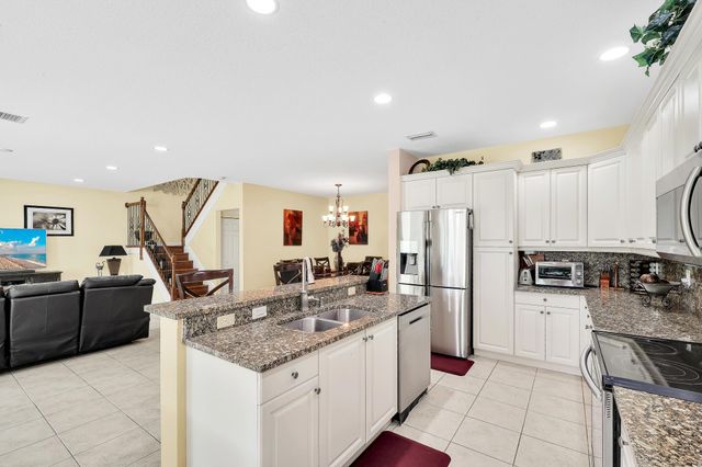 9161 Dupont Place, Wellington, FL 33414