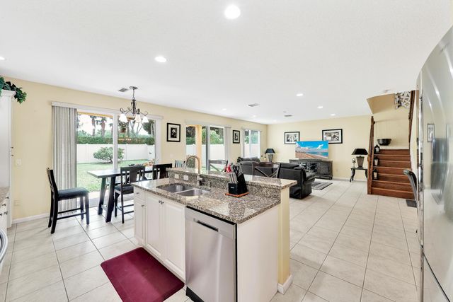 9161 Dupont Place, Wellington, FL 33414