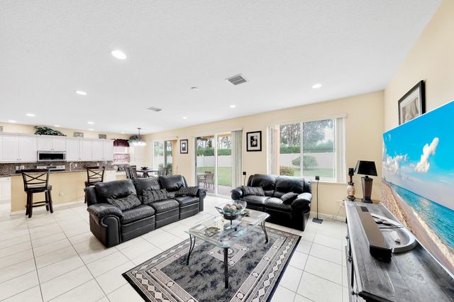 9161 Dupont Place, Wellington, FL 33414