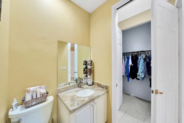9161 Dupont Place, Wellington, FL 33414