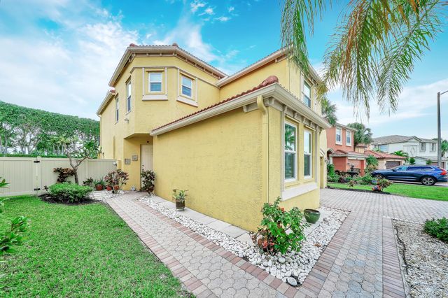 9161 Dupont Place, Wellington, FL 33414
