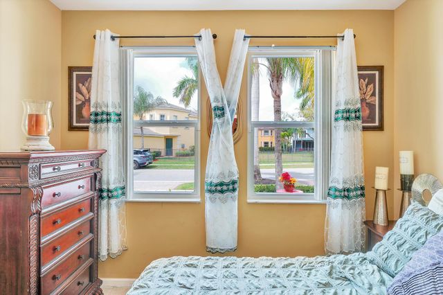 9161 Dupont Place, Wellington, FL 33414