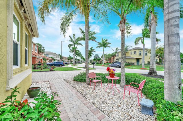 9161 Dupont Place, Wellington, FL 33414
