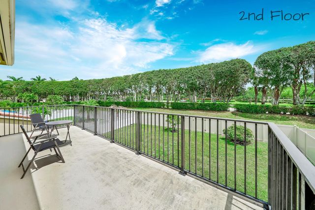 9161 Dupont Place, Wellington, FL 33414