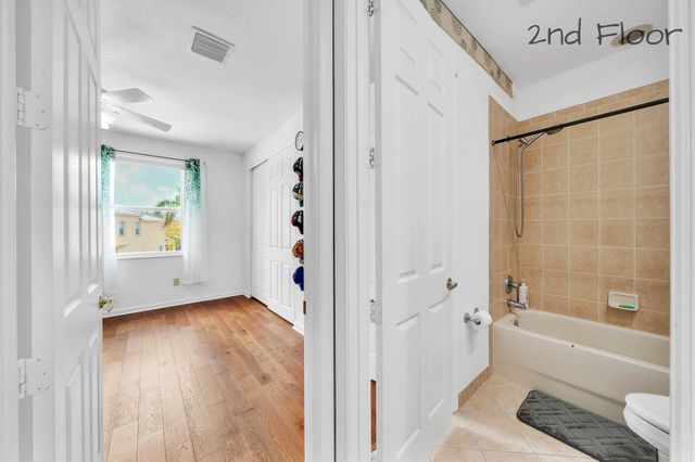 9161 Dupont Place, Wellington, FL 33414