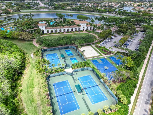9161 Dupont Place, Wellington, FL 33414