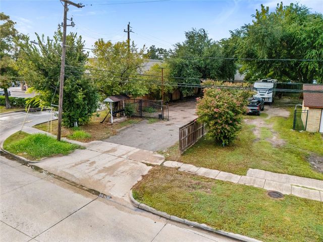 7 Parker Road 12, Houston, TX 77076