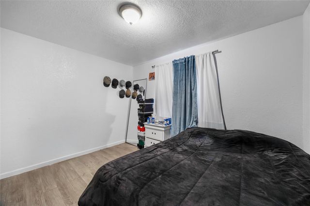 7 Parker Road 12, Houston, TX 77076