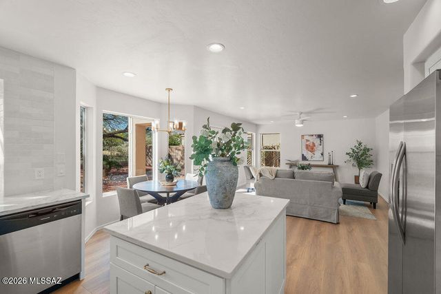 1320 E Dejerine Place, Tucson, AZ 85737