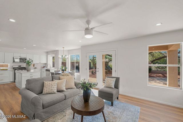 1320 E Dejerine Place, Tucson, AZ 85737