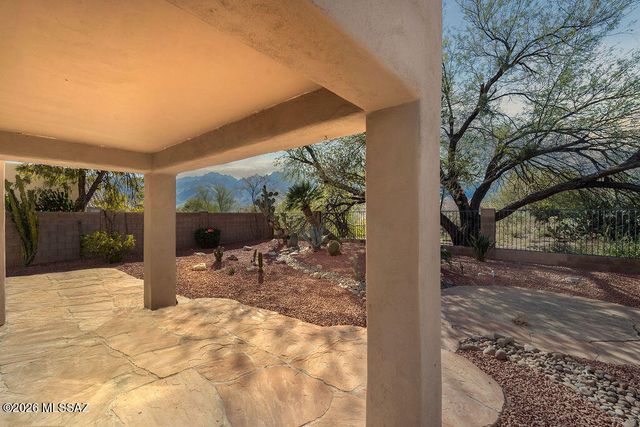 1320 E Dejerine Place, Tucson, AZ 85737