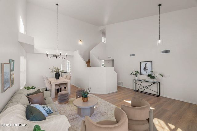 1320 E Dejerine Place, Tucson, AZ 85737