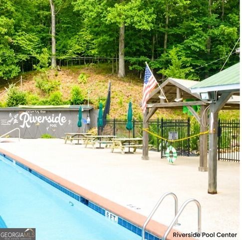 209 Pinecrest Court, Ellijay, GA 30540