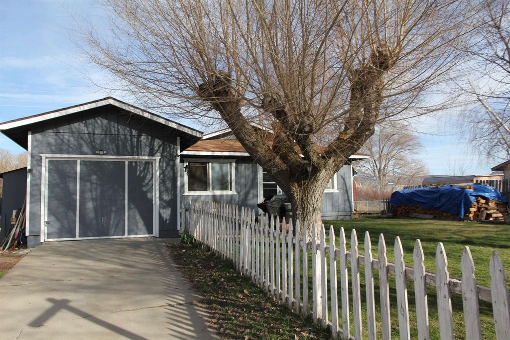 50 Patterson Avenue, Loyalton, CA 96118