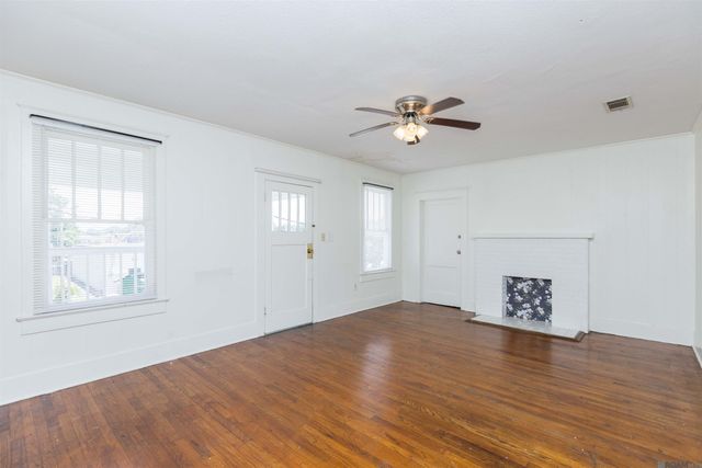 440 West Dr, Baton Rouge, LA 70806