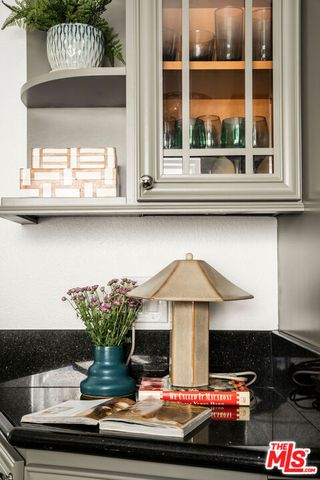 4312 9th Avenue, Los Angeles, CA 90008