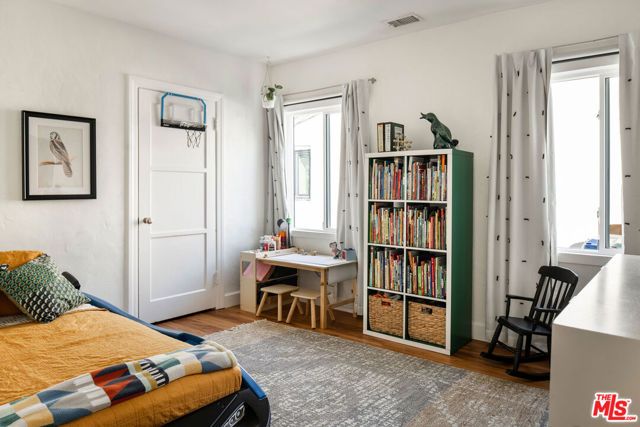 4312 9th Avenue, Los Angeles, CA 90008