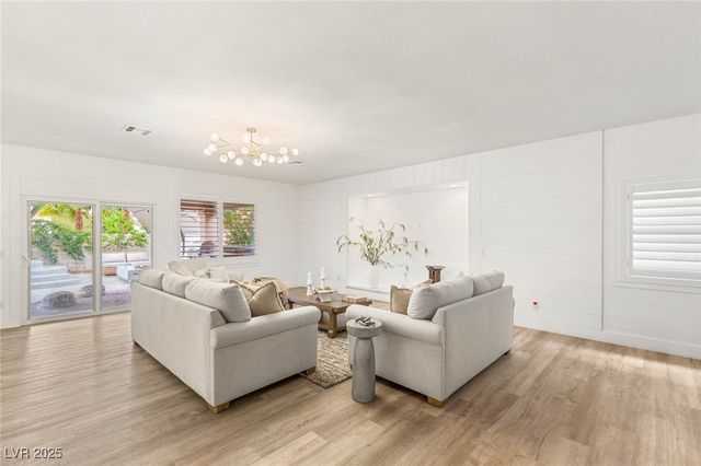 9615 Sedona Hills Court, Las Vegas, NV 89147